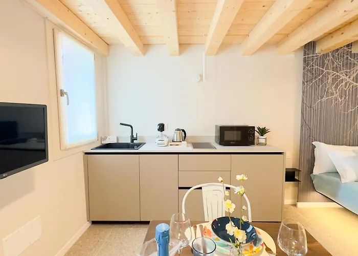 Graceful Purgatory By Ca-sa Check Apartamento Chioggia